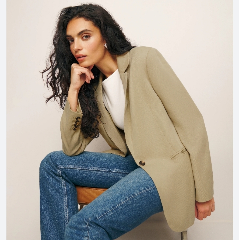 Reformation The Classic Relaxed Blazer In Light Khaki S